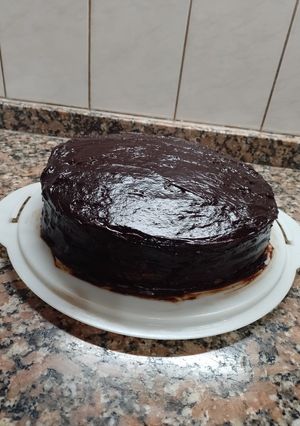 Una foto de Crema de chocolate para relleno y cobertura de tortas (tipo ganache)
