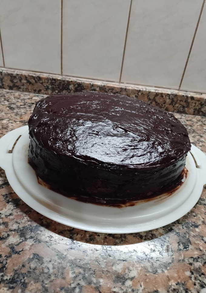 Una foto de Crema de chocolate para relleno y cobertura de tortas (tipo ganache)