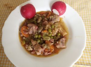 Foto principal de Menestra con carne de pavo, cerdo o ternera en Olla a Presión