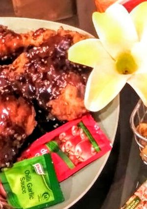 A picture of Korean Fried Chicken.