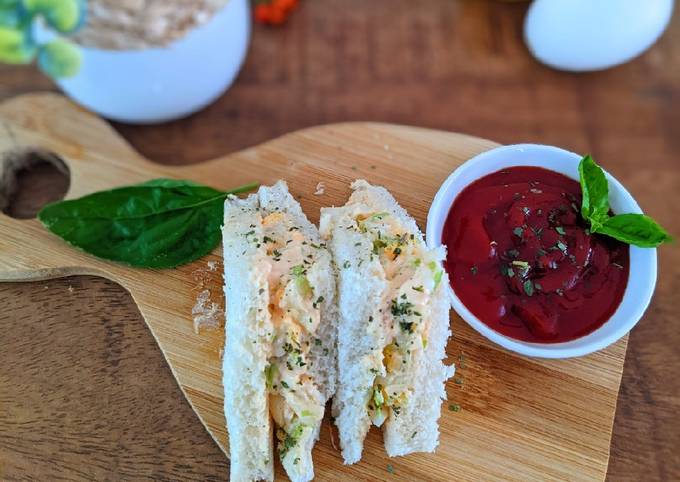 Easy Egg Sandwich Recipe by Kavita Ns - Cookpad