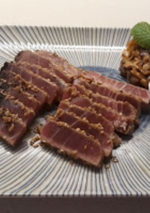 Una foto de Tataki de atún