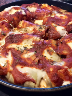 Una foto de Canelones de berenjenas con relleno de pollo y queso