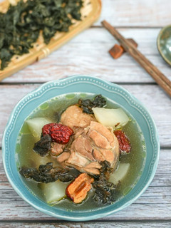 【老菜脯雨來菇蘿蔔雞湯】大雪節氣燉湯,營養溫潤 的食譜成品照片
