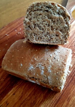 Una foto de Pan de harina integral con semillas 🇺🇾