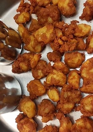 A picture of SINGHARE ke aloo pakode #ifoodieneha4you.