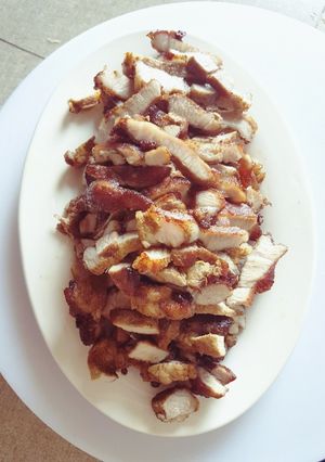 Hình của món Thịt vai giòn rán.