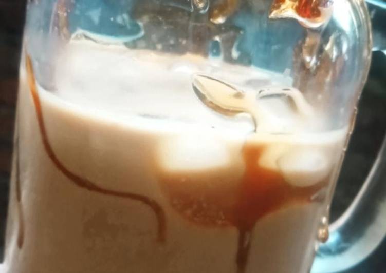 Bagaimana Menyiapkan Iced coffee with brown sugar Anti Gagal