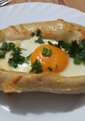 Una foto de Khachapuri