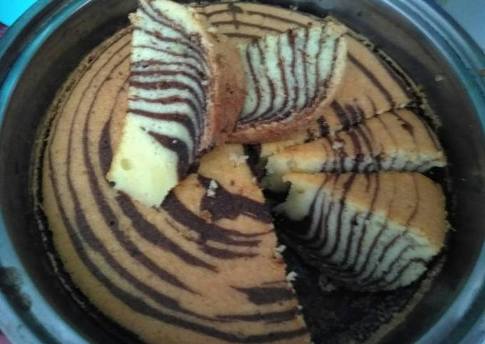 Zebra cake