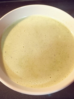 Una foto de Crema de brócoli al curry en TMX