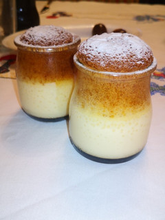 Una foto de Flan japonés con bizcocho kasutera
