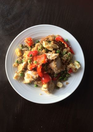 A picture of Chicken fried quinoa.