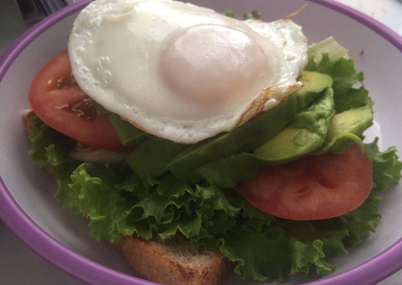 Avocado sandwich