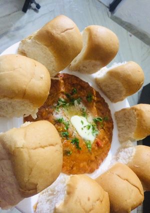 A picture of Pav bhaji.