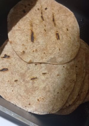 Una foto de Pan Chapati sin levadura, ideal pollo con curry o tacos !