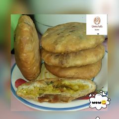 A picture of Potatoes Round samosa.