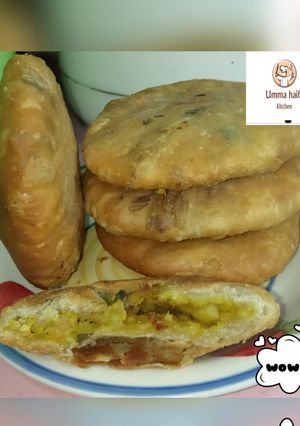 A picture of Potatoes Round samosa.