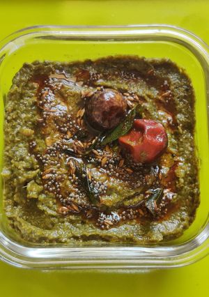 A picture of Ambadi/Gongura/Sorrel leaves Chutney.
