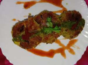 A picture of Leftover dal tikki.