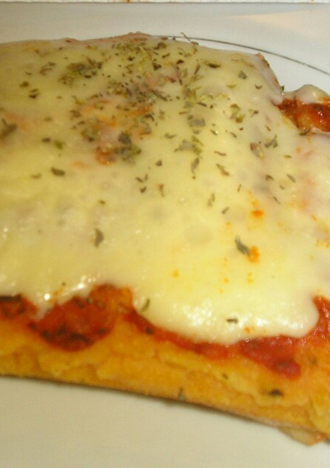 Una foto de 🍁*Pizza de polenta*🍁