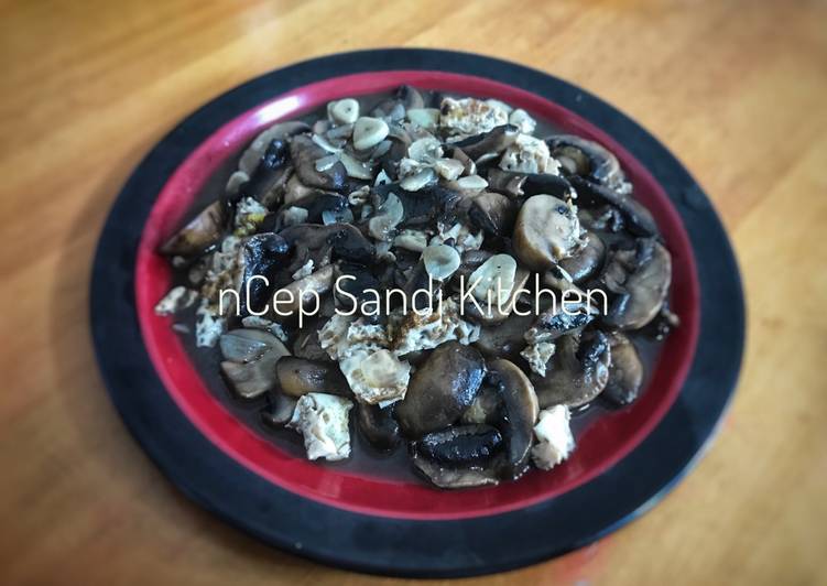 Bagaimana mengolah Tumis Jamur Kancing Saus Tiram yang Lezat Sekali