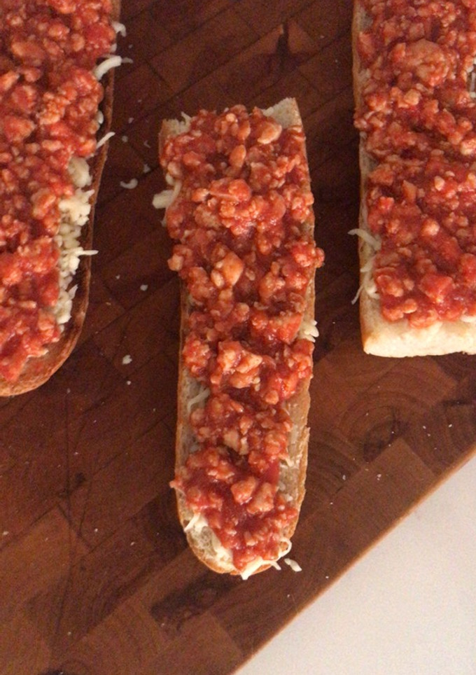 Una foto de Panini de pollo casero