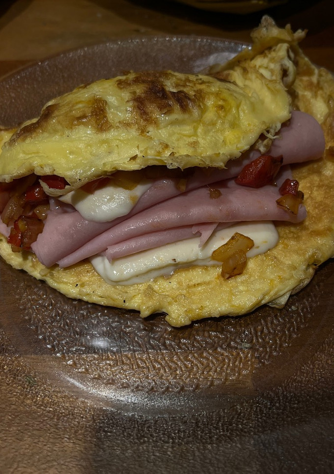 Una foto de Omelette de jamón y morrón