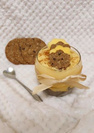 Foto de Deliciosa tacinha de manga, café e cookies