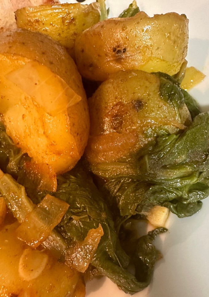 Una foto de Acelgas y patatas con sabor