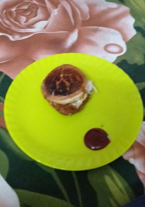 A picture of Homemade burger.