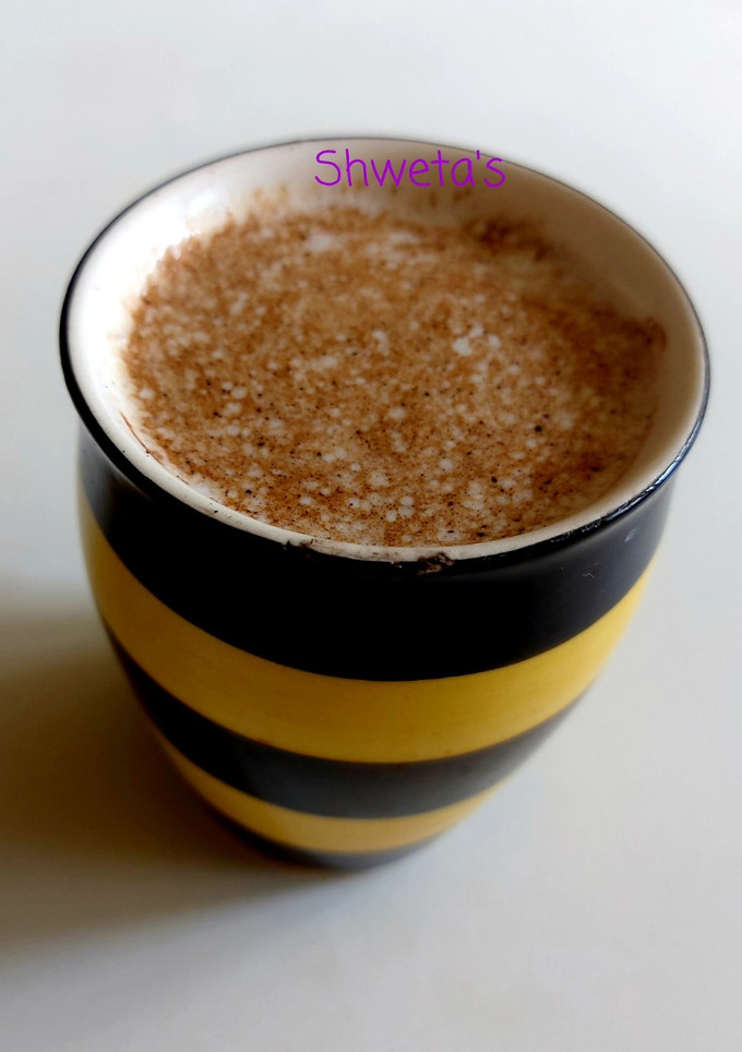 કેળા કોફી શેક(Banana coffee Shake recipe in Gujarati) રેસીપી મુખ્ય ફોટો