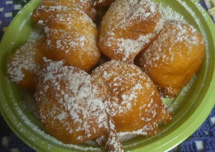 Frittelle di ricotta 😋in sardo..arrubiollusu de arrascottu..😃