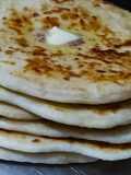 Tawa Naan Roti (Stovetop Naan Bread Recipe)
