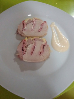 Una foto de Lomo relleno con salsa de bacon con Thermomix