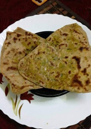 मेंथी के परांठे (Methi ke parathe recipe in hindi) रेसिपी मुख्य फोटो