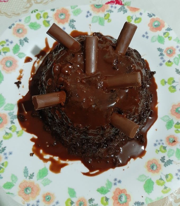 Una foto de Volcanico de chocolate fácil y rápido (sin horno)