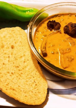Zöldborsó főzelék fasírozottal recept fotója
