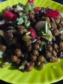 A picture of Chana chaat.