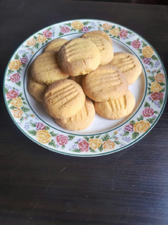 A picture of Custard cookies.
