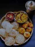 Luchi,Aloo Dum, Cholar Dal Chutney