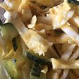 Ensalada rápida de repollo con salsa de hummus
