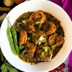 A picture of Gongura Prawns (Andhra style Prawns Curry cooked with tangy Sorrel Leaves).