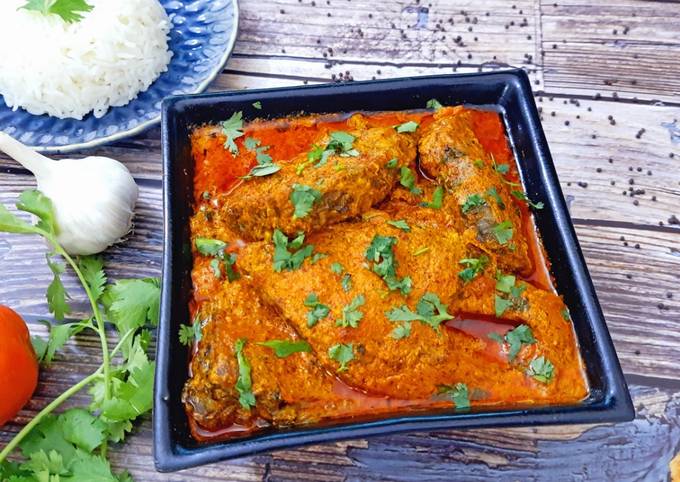 Jharkhand Style Katla Fish Curry Recipe by Madhu Bindra - Cookpad