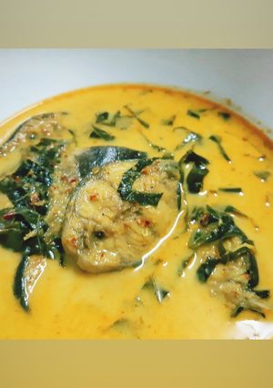 A picture of Southern Thai Curry with Catfish and Betel Leaves.