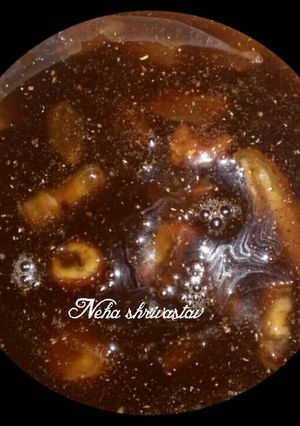A picture of Gud or khatai ki khatti meethi chutney.