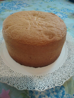 Una foto de Bizcochuelo básico para tortas 🎂🎂