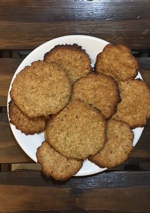 Una foto de Galletitas integrales de avena y coco 🥥 | Receta saludable