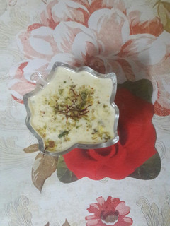 A picture of Rice kheer / Indian Rice pudding.