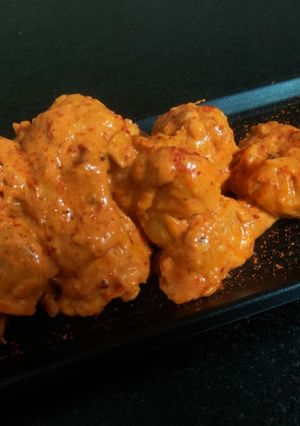 A picture of Steam momo in gravy.